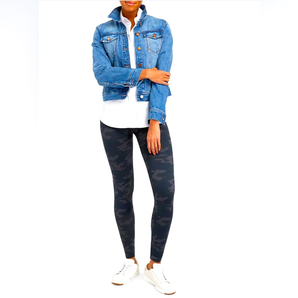 Spanx Look At Me Now Leggings